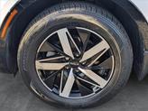 Thumbnail of 2022 Glacial White Pearl Kia Sorento