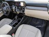 Thumbnail of 2022 Glacial White Pearl Kia Sorento
