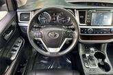 Thumbnail of 2015 Ooh La La Rouge Mica Toyota Highlander