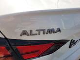 Thumbnail of 2023 Pearl White Tricoat Nissan Altima