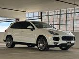 Photo of 2016 White Porsche Cayenne