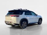 Thumbnail of 2025 Everest White Pearl Tricoat/Super Black Nissan Pathfinder