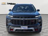Thumbnail of 2025 Mosaic Black Metallic Chevrolet Traverse