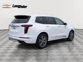 Thumbnail of 2021 Crystal White Tricoat Cadillac XT6