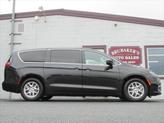 Photo of 2023 Black Chrysler Pacifica