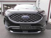 Thumbnail of 2022 Black Ford Edge