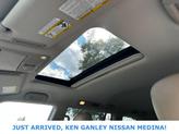 Thumbnail of 2022 Aspen White TriCoat Pearl Nissan Armada
