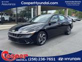 Photo of 2025 Abyss Black Hyundai ELANTRA