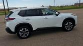 Thumbnail of 2023 White Nissan Rogue