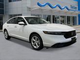 Thumbnail of 2025 Platinum White Pearl Honda Accord