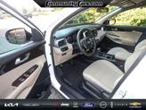 Thumbnail of 2020 Snow White Pearl Kia Sorento