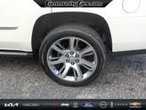 Thumbnail of 2015 White Diamond Tricoat Cadillac Escalade