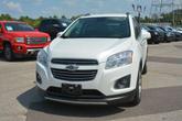 Thumbnail of 2016 White Pearl Tricoat Chevrolet Trax