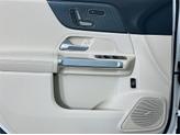 Thumbnail of 2025 White Mercedes-Benz GLB 250