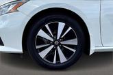 Thumbnail of 2022 White Nissan Altima