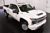 Thumbnail of 2022 Iridescent Pearl Tricoat Chevrolet Silverado 3500