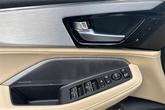 Thumbnail of 2025 Platinum Acura MDX