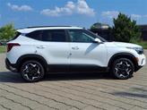 Thumbnail of 2026 Snow White Pearl Kia Seltos
