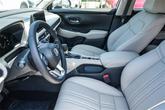 Thumbnail of 2026 Platinum White Pearl Honda HR-V