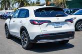 Thumbnail of 2026 Platinum White Pearl Honda HR-V