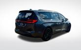 Thumbnail of 2021 Granite Crystal Clearcoat Metallic Chrysler Pacifica