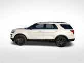Thumbnail of 2019 White Platinum Ford Explorer