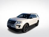 Thumbnail of 2019 White Platinum Ford Explorer