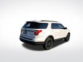 Thumbnail of 2019 White Platinum Ford Explorer
