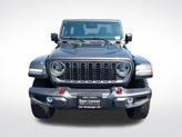 Thumbnail of 2025 Granite Crystal Clearcoat Metallic Jeep Wrangler