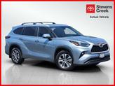 Photo of 2024 Moon Dust Toyota Highlander