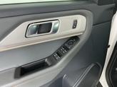 Thumbnail of 2025 White Metallic Ford Explorer