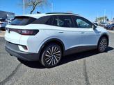 Thumbnail of 2025 Pure White Volkswagen ID.4