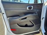 Thumbnail of 2022 White Kia Sorento