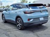 Thumbnail of 2025 arctic blue metallic Volkswagen ID.4