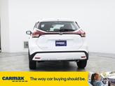 Thumbnail of 2024 White Nissan Kicks