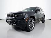 Thumbnail of 2025 Diamond Black Crystal Pearlcoat Jeep Grand Cherokee