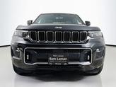 Thumbnail of 2025 Diamond Black Crystal Pearlcoat Jeep Grand Cherokee