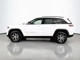Thumbnail of 2025 Bright White Clearcoat Jeep Grand Cherokee