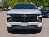 Thumbnail of 2025 Iridescent Pearl Tricoat Chevrolet Suburban