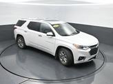 Thumbnail of 2020 Iridescent Pearl Tricoat Chevrolet Traverse