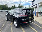 Thumbnail of 2022 Diamond Black Crystal Pearlcoat Jeep Grand Cherokee