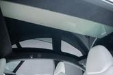 Thumbnail of 2022 Pearl White Multi-Coat Tesla Model S