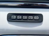 Thumbnail of 2008 Vibrant White Clearcoat Mercury Grand Marquis