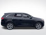 Thumbnail of 2018 Ebony Black Kia Sorento