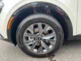 Thumbnail of 2025 White Pearl Kia Sportage Hybrid