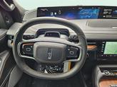 Thumbnail of 2025 CRYSTAL WHITE METALLIC Lincoln Navigator