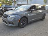 Thumbnail of 2025 Ceramic Gray Clearcoat Chrysler Pacifica Hybrid
