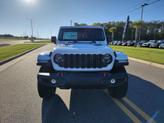 Thumbnail of 2025 Bright White Clearcoat Jeep Gladiator