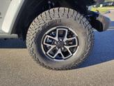 Thumbnail of 2025 Bright White Clearcoat Jeep Gladiator