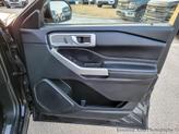 Thumbnail of 2022 Green Ford Explorer